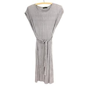 Women's KLD Designer Champagne Grey Pleated Belted Mini Cocktail Dress - Small